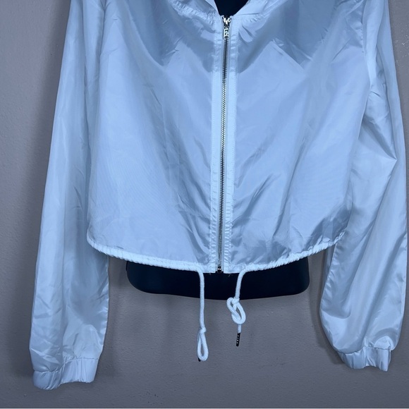 SIZE 6 SHEIN WHITE CROPPED HOODIE LONG SLEEVE NEUTRAL LIGHTWEIGHT - Picture 2 of 9